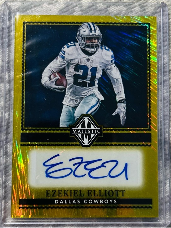 Panini Other - Ezekiel Elliott 2019 Panini Majestic #UT-EE auto /10